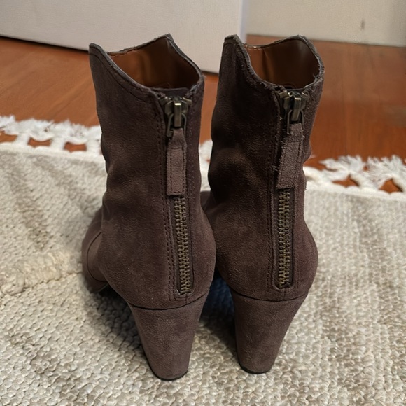 Nine West brown suede boots - Picture 3 of 5